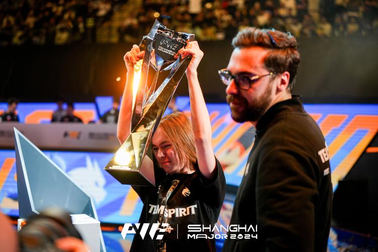 把把C！Wx金克丝展现队长风采爆砍20杀 WER横扫GBS晋级