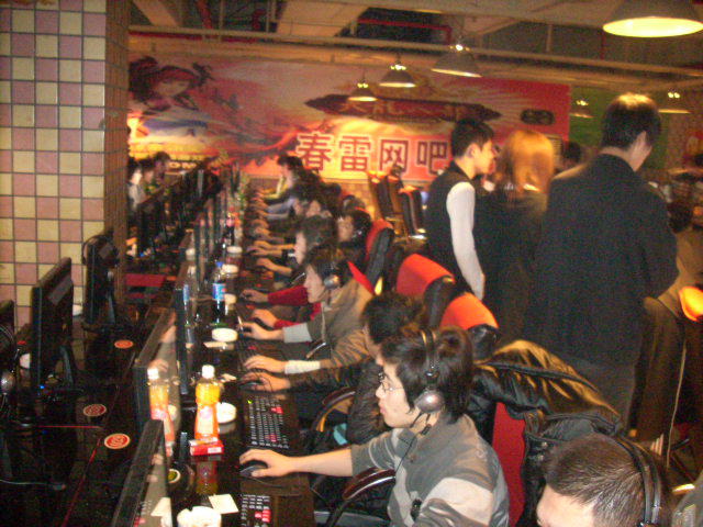 外媒分享2025年值得关注的AD TOP5：Uzi上榜