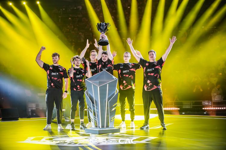 【赛前预告】王者荣耀冬季冠军杯，1月13日 DYG vs 杭州LGD大鹅